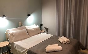 Marina Rooms